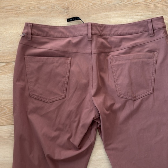 LULULEMON ABC SLIM 38 WARPSTREME SMOKY TOPAZ - Picture 6 of 7
